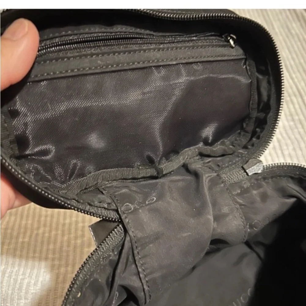 Gucci Black Cosmetic Case Bag